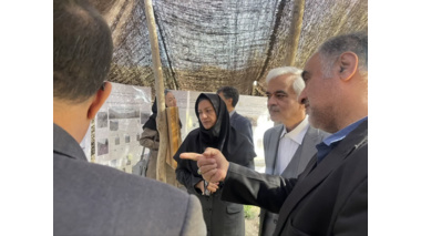 بازدید رئیس مؤسسه تحقیقات جنگل‌ها و مراتع کشور از غرفه تخصصی مرکز تحقیقات و آموزش کشاورزی و منابع طبیعی استان سمنان