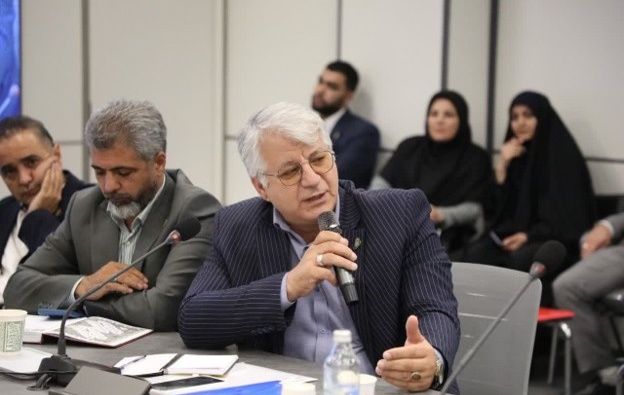 تأکید بر درآمدزایی مؤسسات از مسیر دانش و فناوری